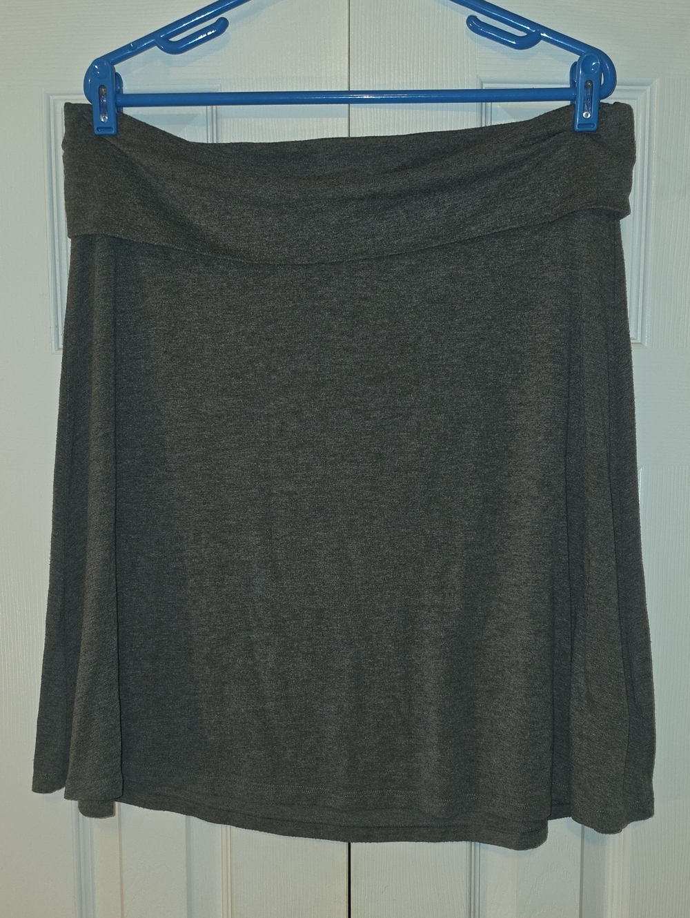 Old Navy Fold-Over Waist A-Line Skirt in Charcoal Gray